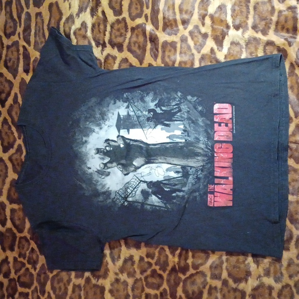 Walking Dead tee, women's M
